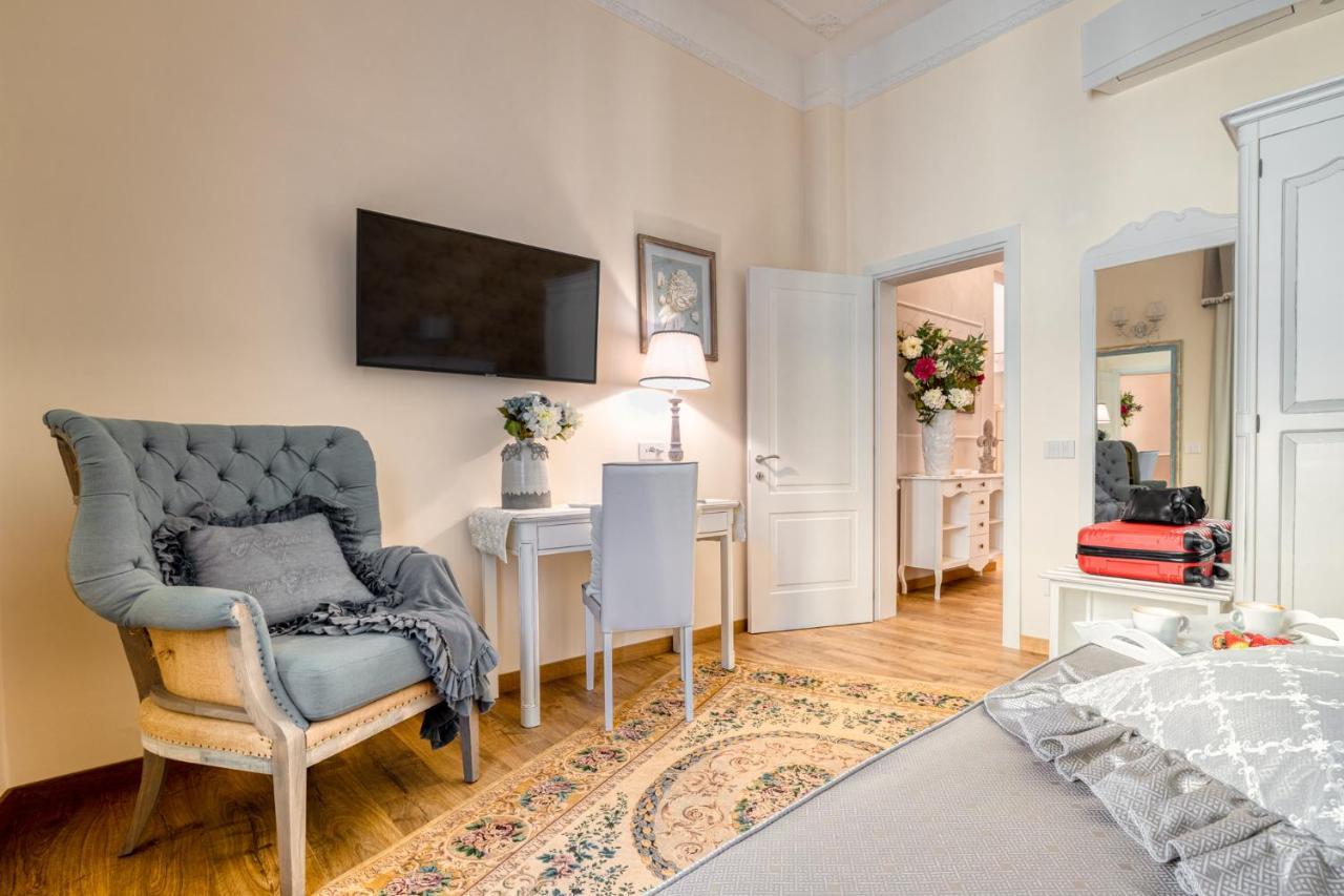 Luxury Stars In Rome - Andromeda Apartment In Colosseum Dış mekan fotoğraf